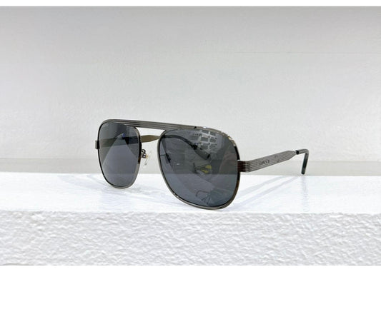 G sunglasses image 0