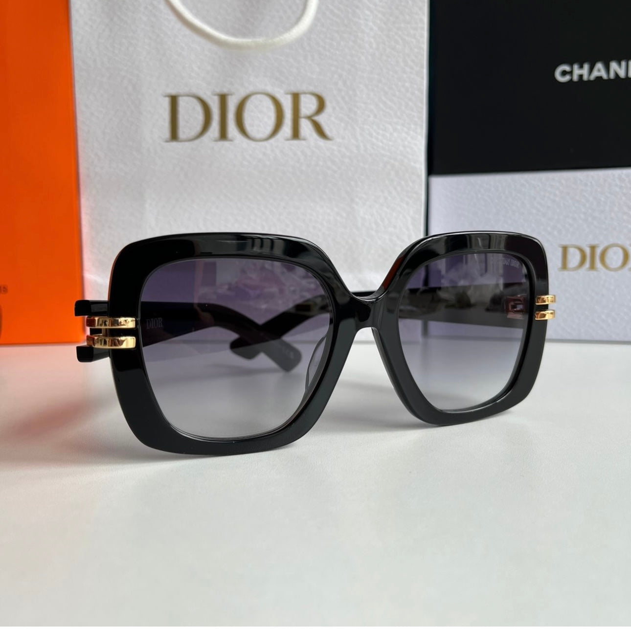 D Sunglasses image 2