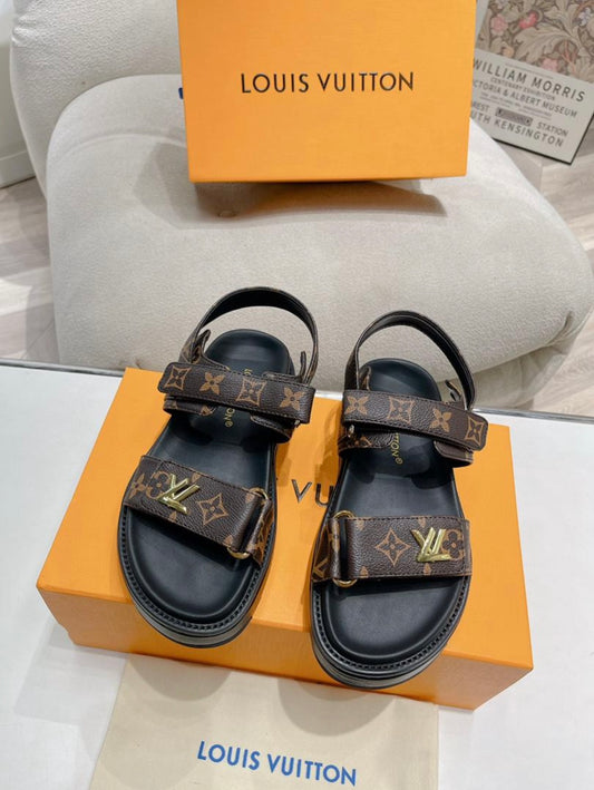 L  sandals image 0
