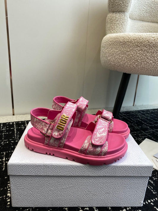 C Dior image 0
