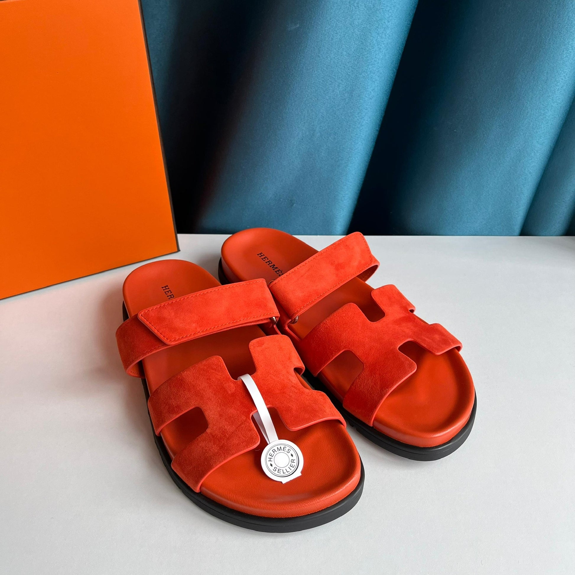 H sandals image 1