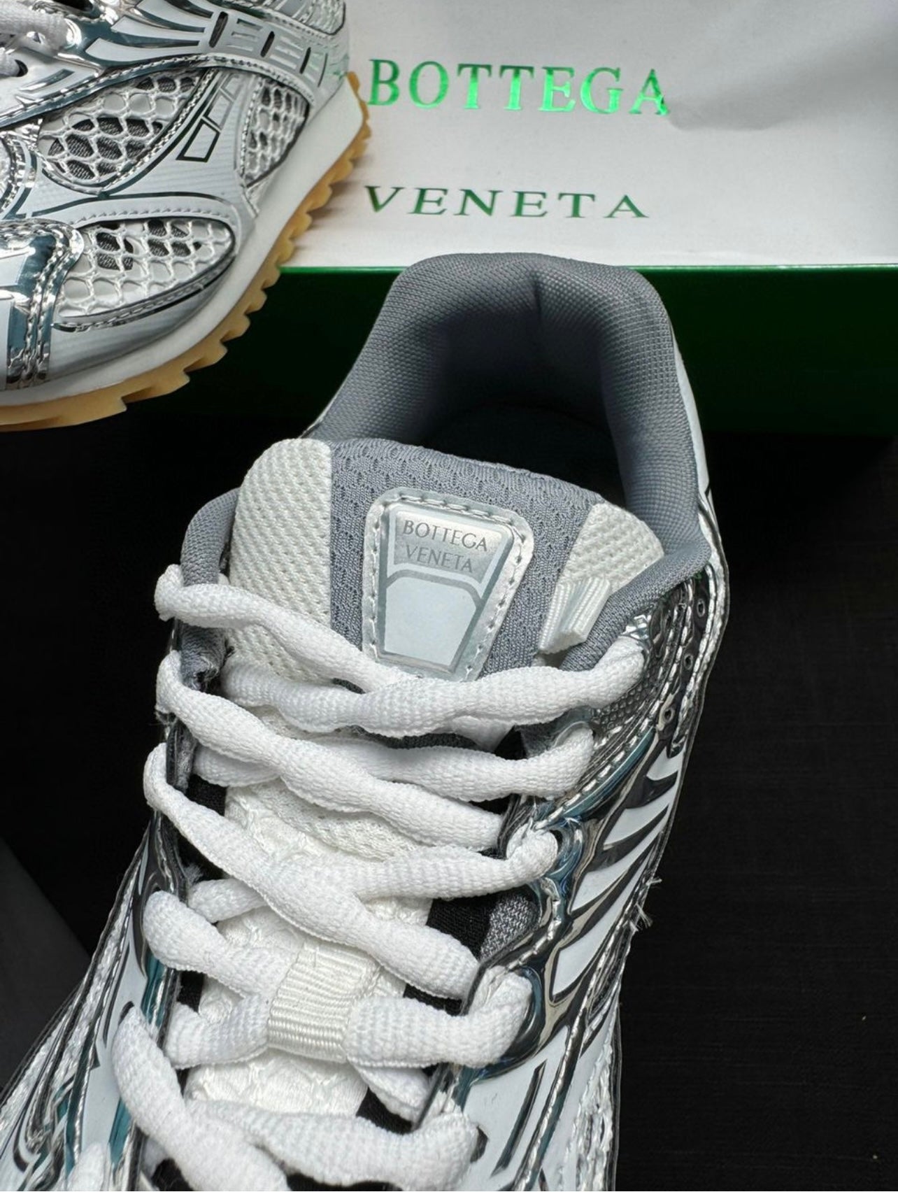 Bot Sneakers image 3